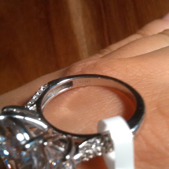 White Cubic Zirconia Sterling Silver Ring (Size 6.75) - Picture 11 of 16